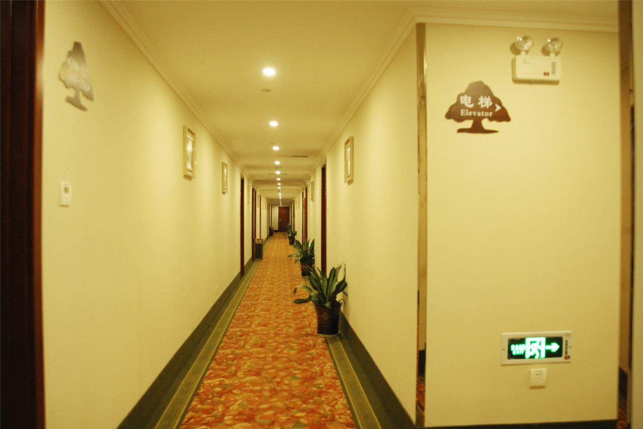 Greentree Inn Xinjiang Fukang Fukang Business Hotel Changji Exterior photo